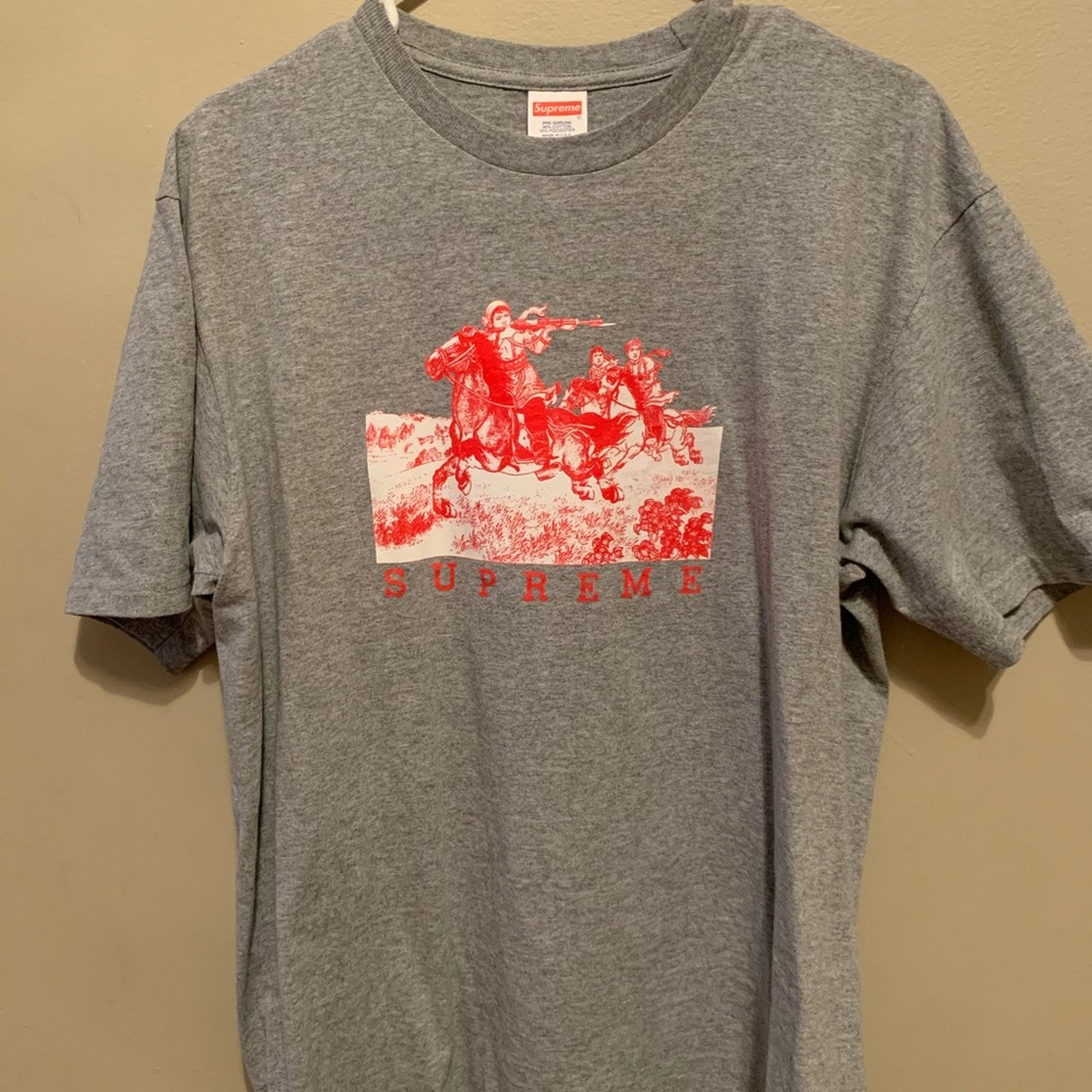 Supreme tee